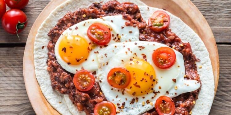 Huevos Rancheros - recept na mexické Rančerské vajíčka, obľúbené kovbojské raňajky