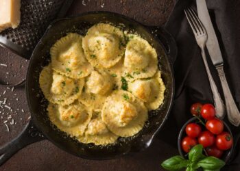 Recept na plnené talianske ravioli s omáčkou