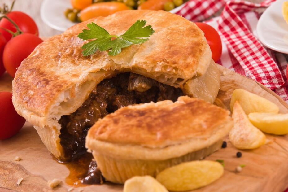 Steak And Kidney Pie - recept na obľúbený anglický slaný koláč s hovädzím mäsom