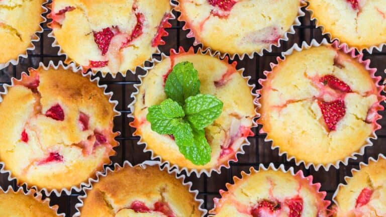 Zdravé a nadýchané jahodové muffiny - overený recept