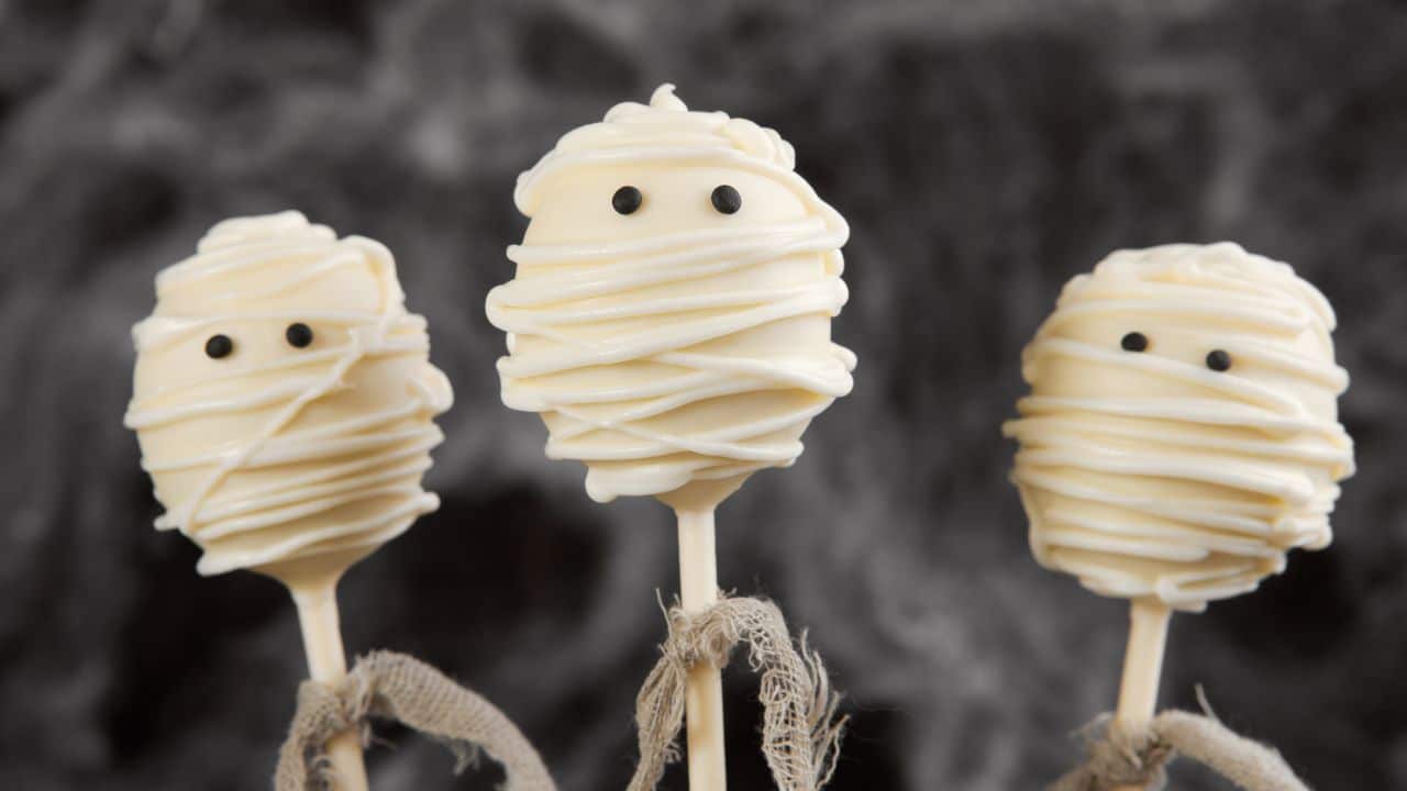 Halloweenské lízátkové múmie ako zo Starbucks - originálny recept