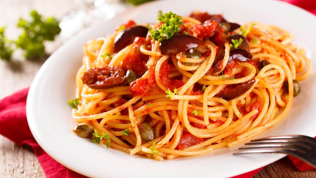 Špagety Puttanesca s ančovičkami - TOP recept
