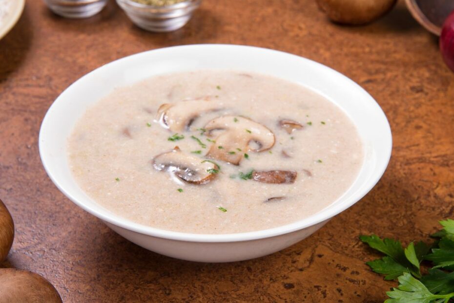 Dubáková polievka so zemiakmi - recept ako od babičky
