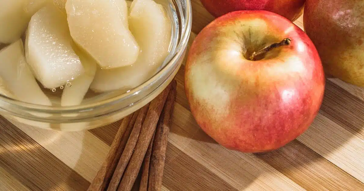 Domáci jablkový kompót, recept na zavárané jablká